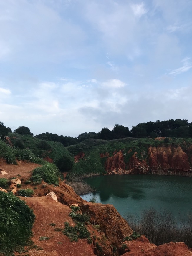 Lugar Cava di Bauxite