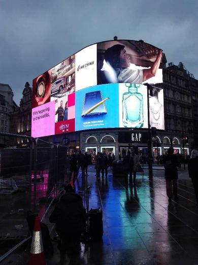 Piccadilly Circus