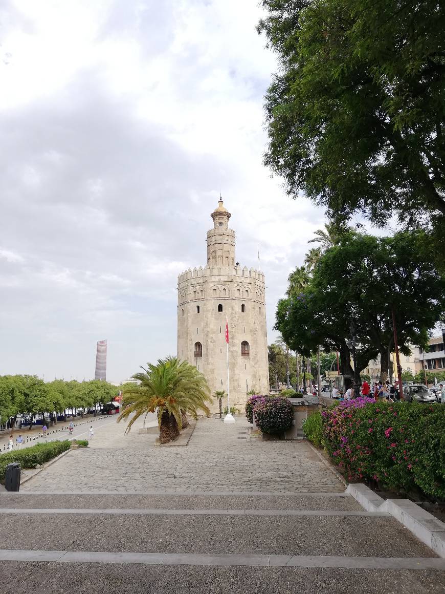 Place Torre del Oro