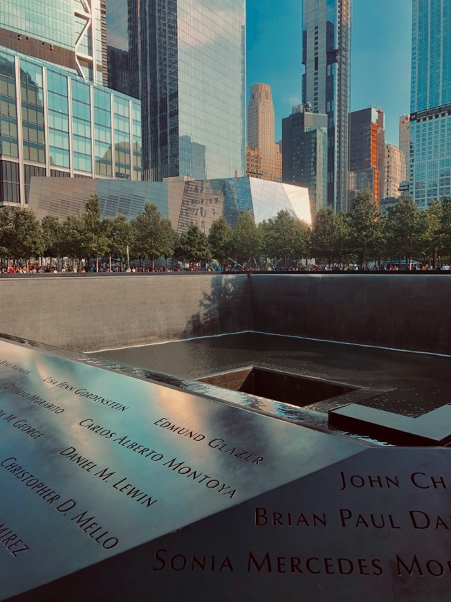 Lugar 9/11 Memorial