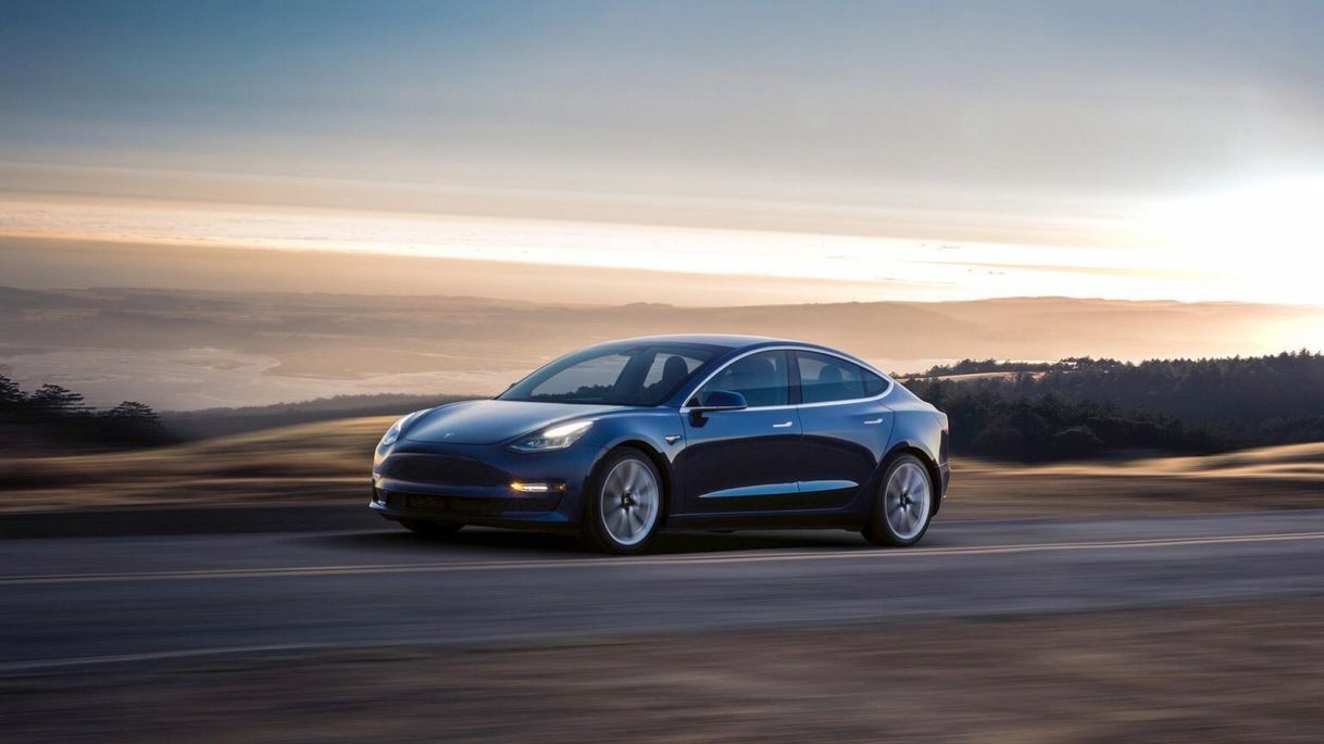 Social Tesla Model 3