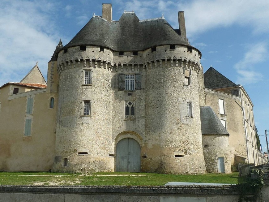 Place Barbezieux