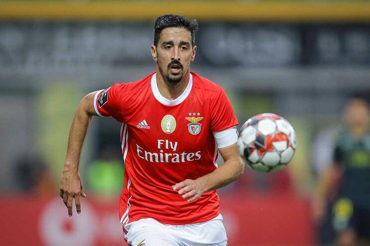 André Almeida (Defesa) 29 anos - Portugal