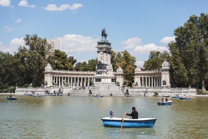 Fashion Parque Del Retiro 