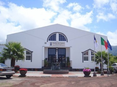 Lugar Mulher de Capote