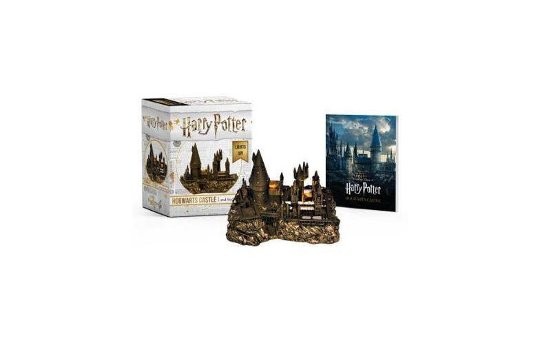 Product Harry Potter Hogwarts Castle and Sticker Book 