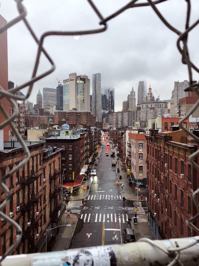 Place Manhattan Bridge