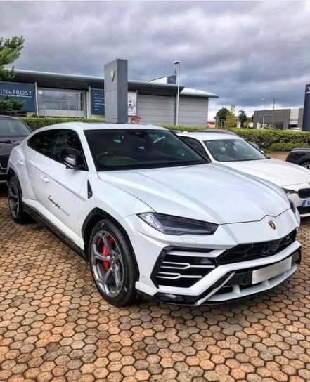 Moda Lamborghini Urus🤩💗