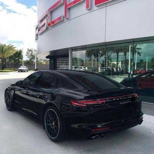 Porshe 🤩🖤