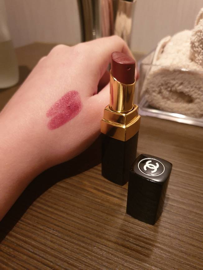 Chanel Rouge Coco Shine - Barra de labios