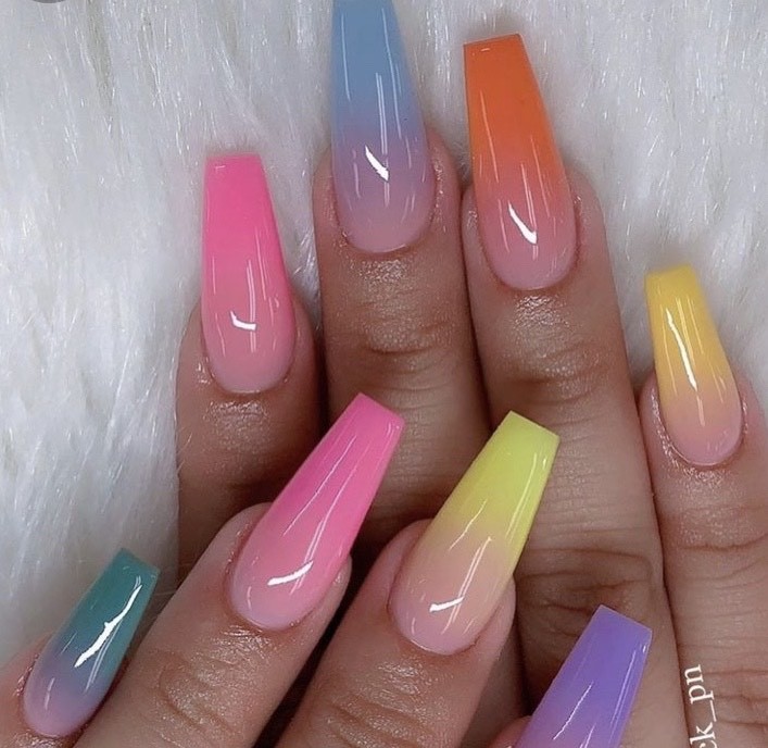 Social Unhas coloridas 
