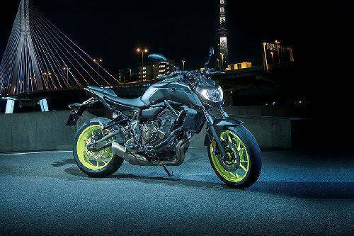 Social Yamaha MT-07