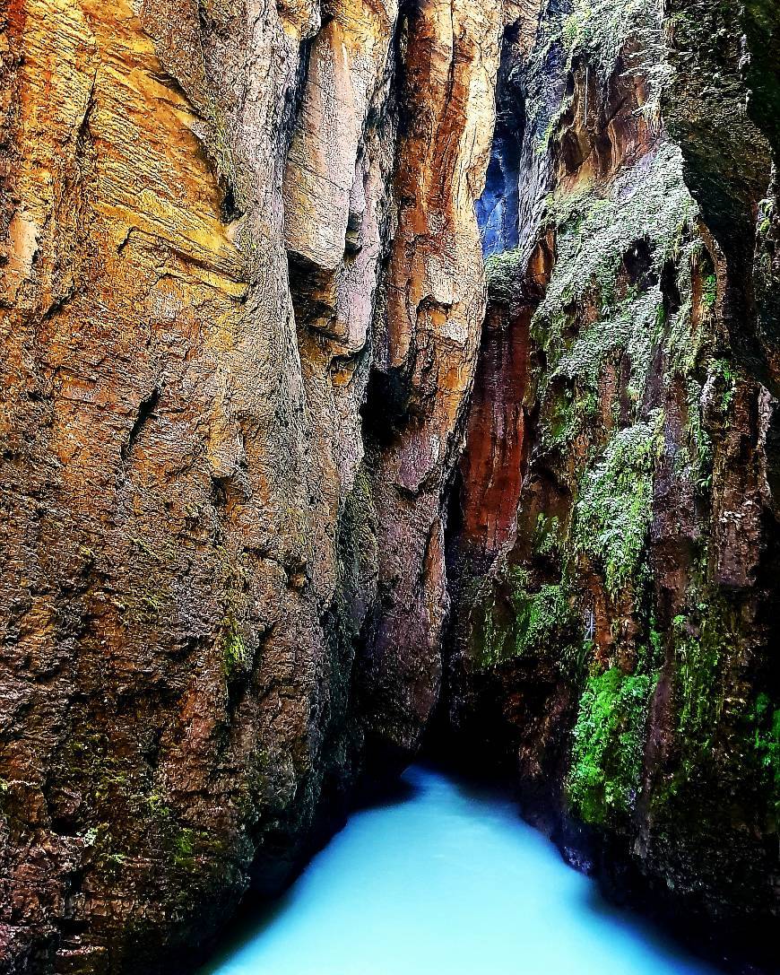 Place Meiringen Aare gorge/Aareschlucht (grutas Aare)