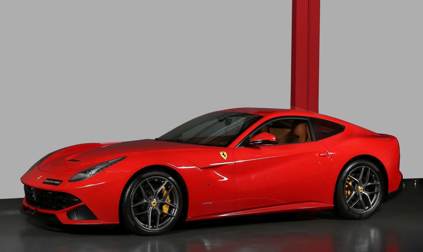 Social Ferrari F12 berlinetta 