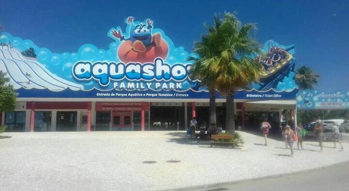 Lugar Aquashow Park - Water Park