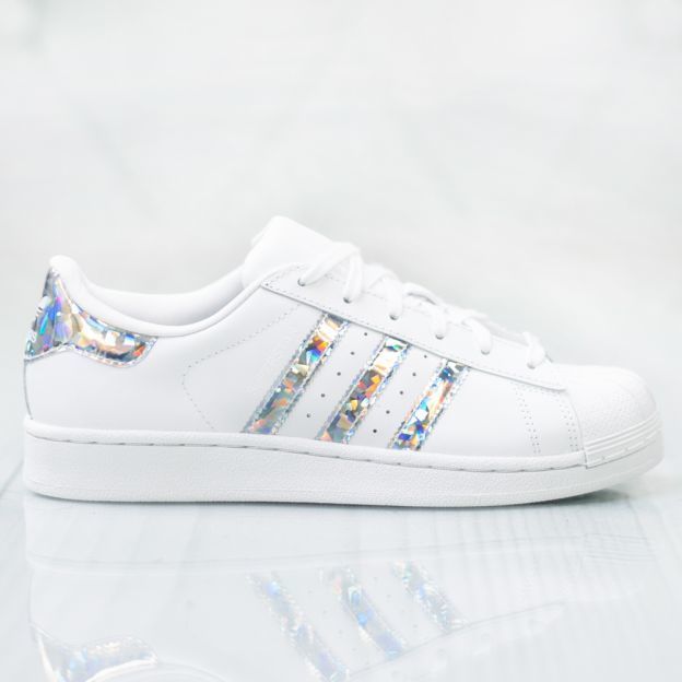 Social Adidas superstar j