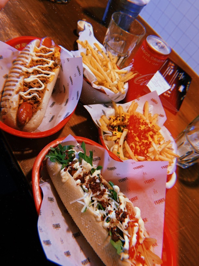 Restaurantes Frankie Hot Dogs