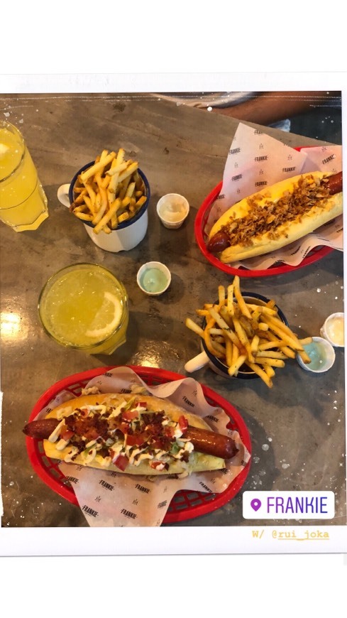 Restaurantes Frankie Hot Dogs