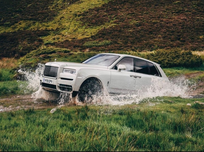 Rolls royce cullinan 