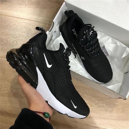 Social Nike air Max 270 