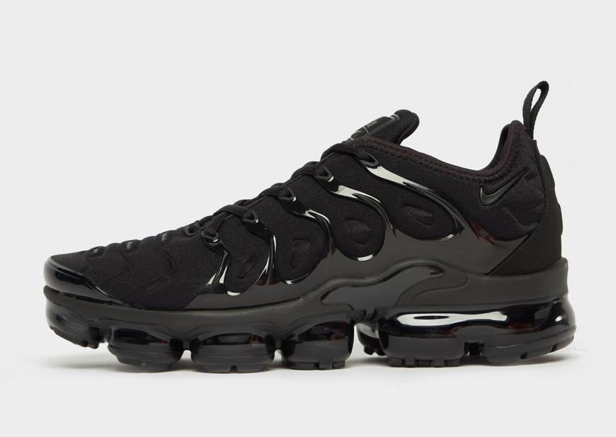 Social Air vapormax plus