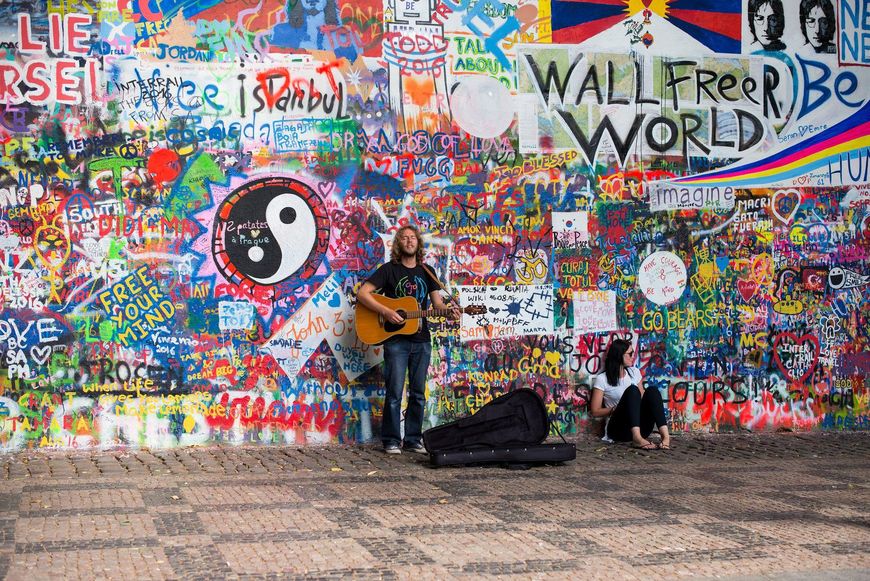 Lugar John Lennon Wall