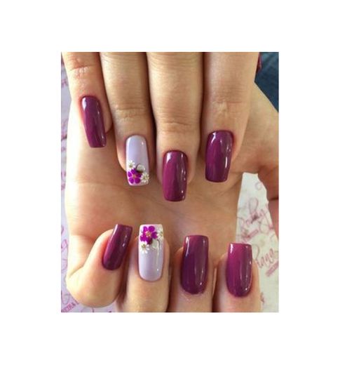 Esmalte de unhas decoradas m