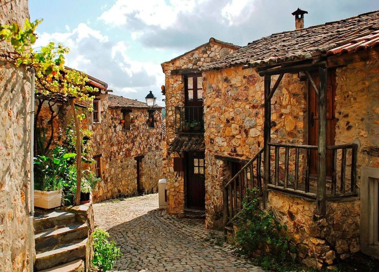 Lugar Casal S. Simão Aldeia de Xisto