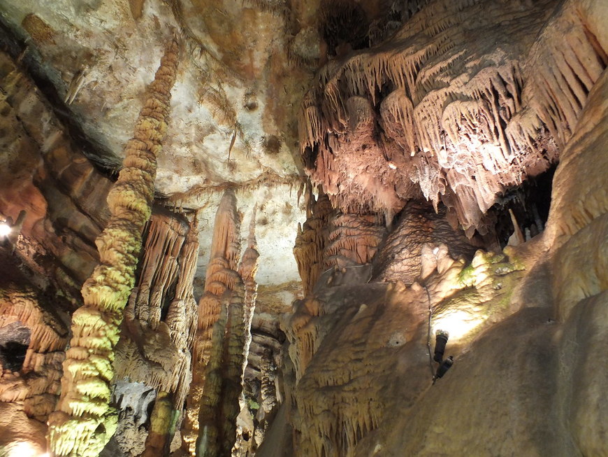 Lugares Les Grottes de Presque