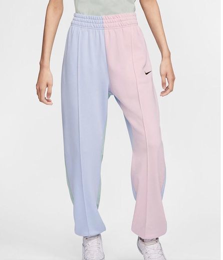 Products Women's Trousers
Nike Sportswear