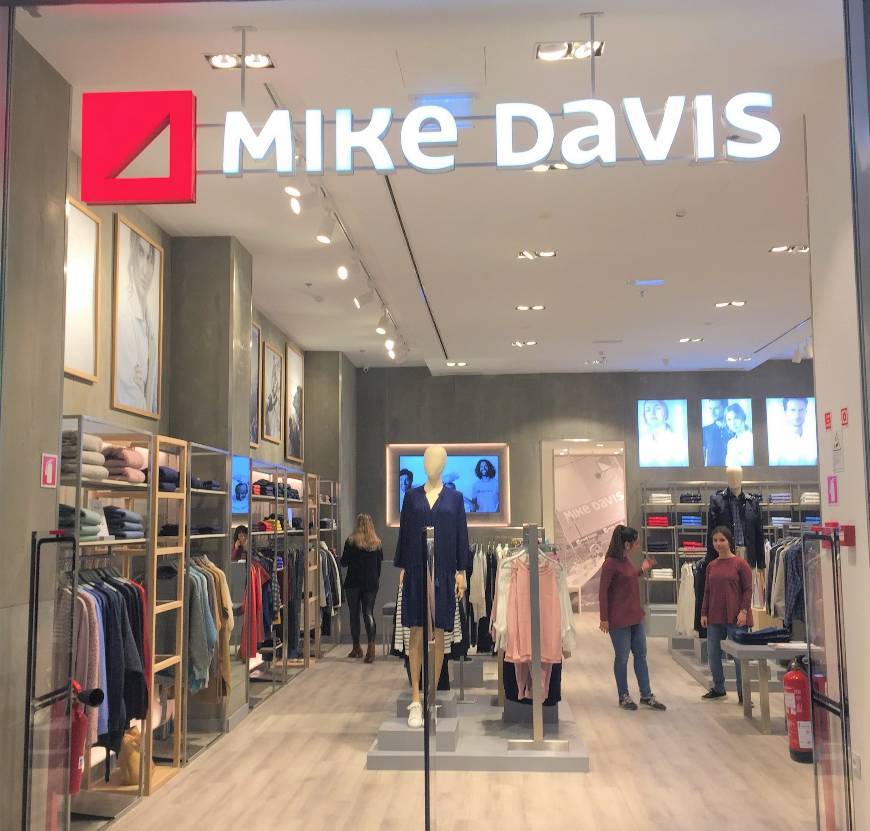 Place Mike Davis