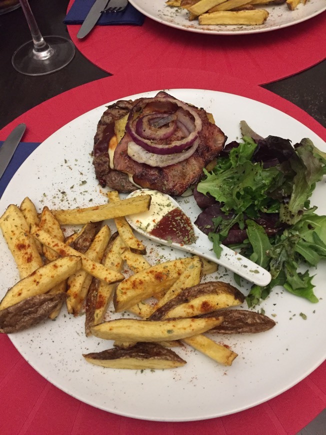 Bugo Art Burgers