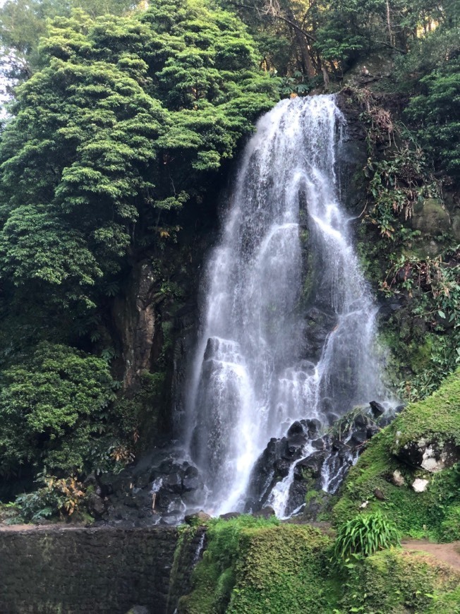 Place Ribeira dos Caldeirões