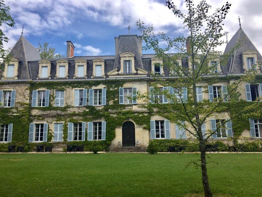 Places Chateau De Lalande