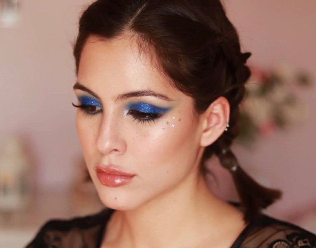 Social Blue makeup 