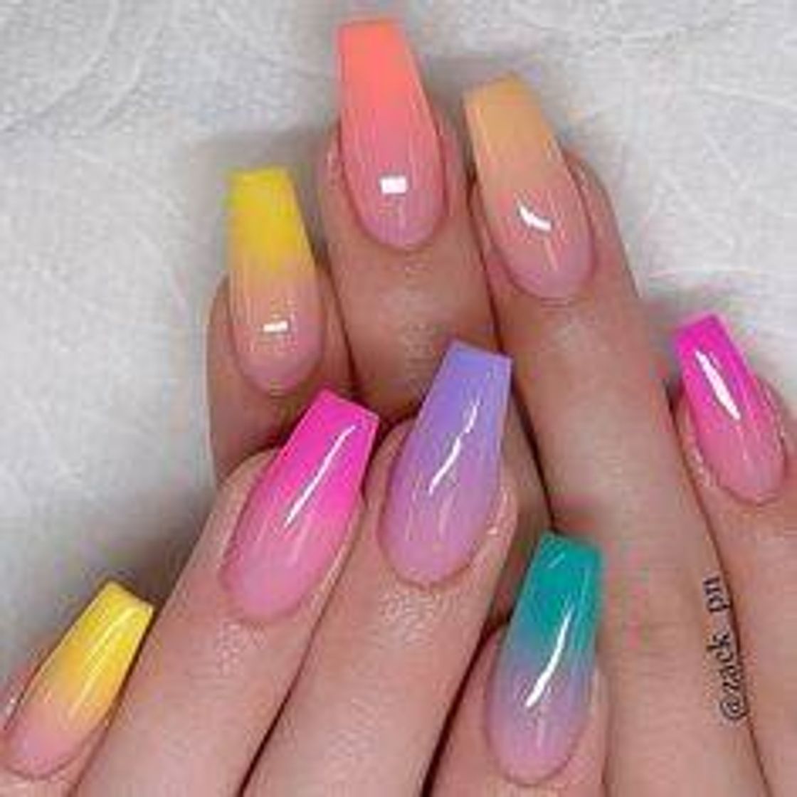 Fashion rainbow nails