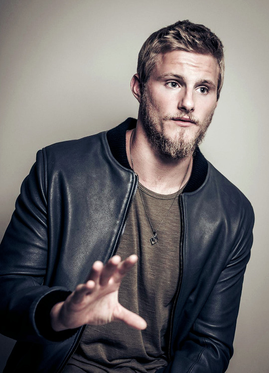 Fashion Alexander Ludwig