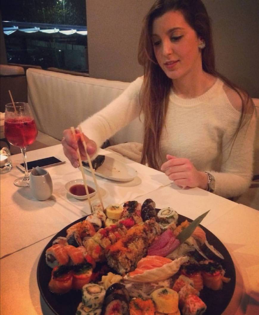 Restaurants Kanpai Fusion Sushi Aviz