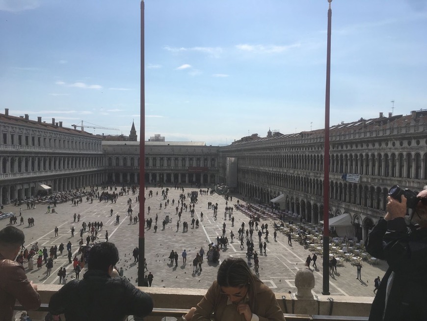 Place Piazza San Marco