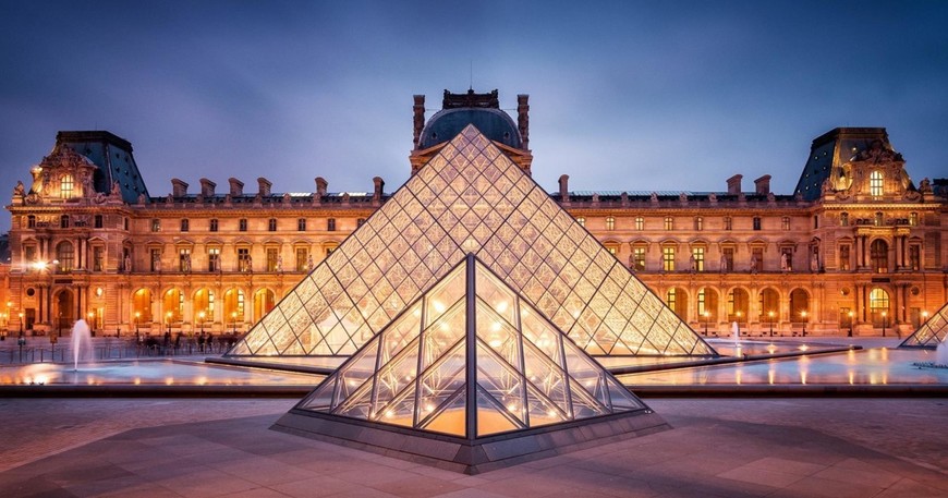 Place Musée du Louvre