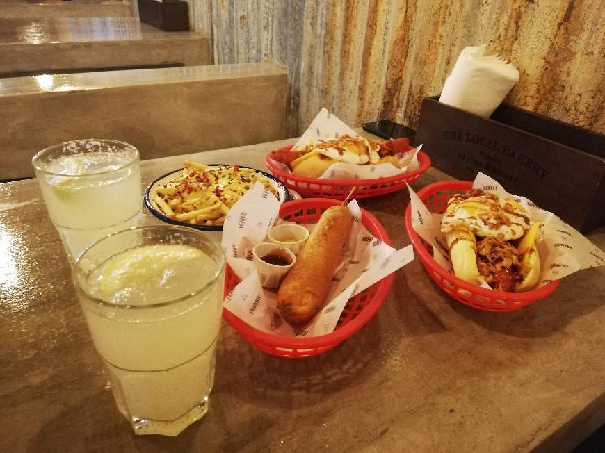 Restaurants Frankie Hot Dogs
