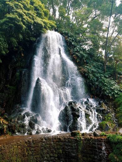 Ribeira dos Caldeirões