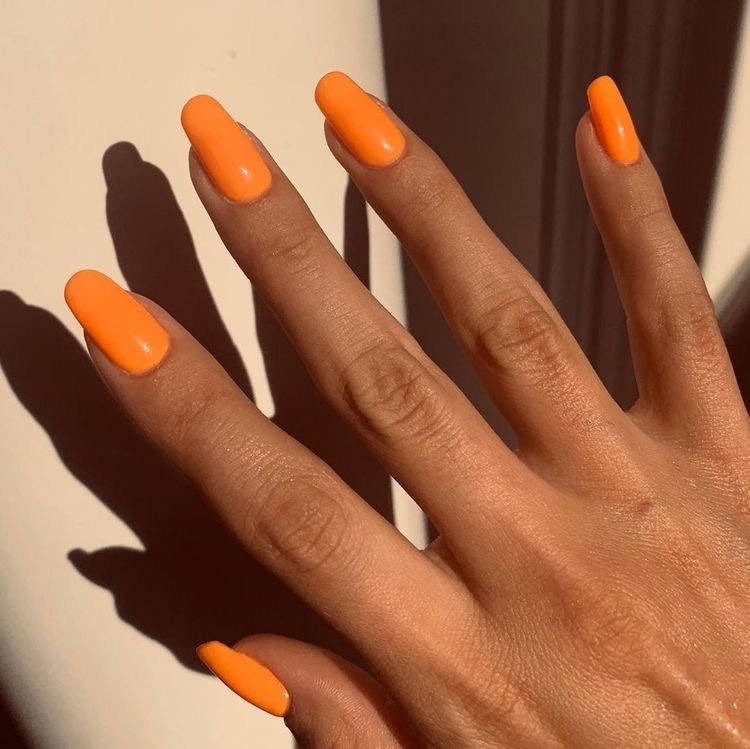 Orange nails 
