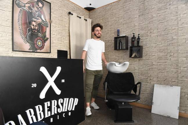 Place X BARBERSHOP