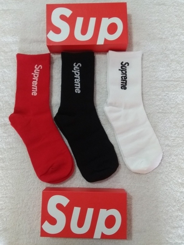 Social Supreme Meias