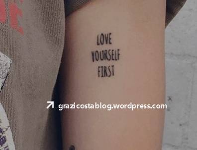 Moda Love Yourself First