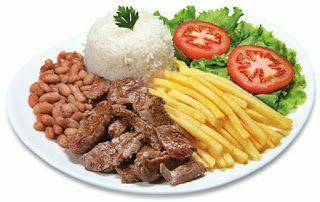 Social Arroz, feijão, bife e batata frita 