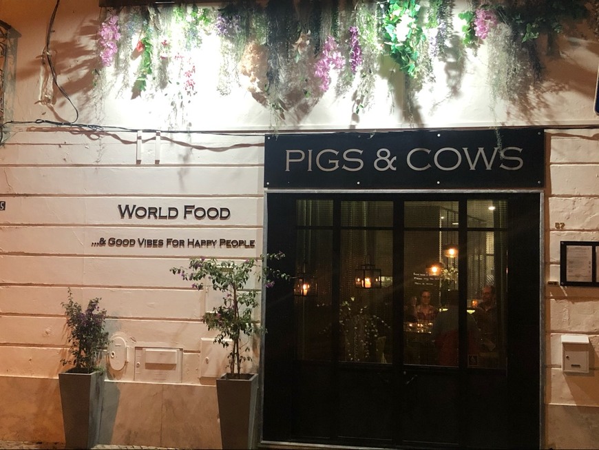 Restaurantes Pigs and Cows