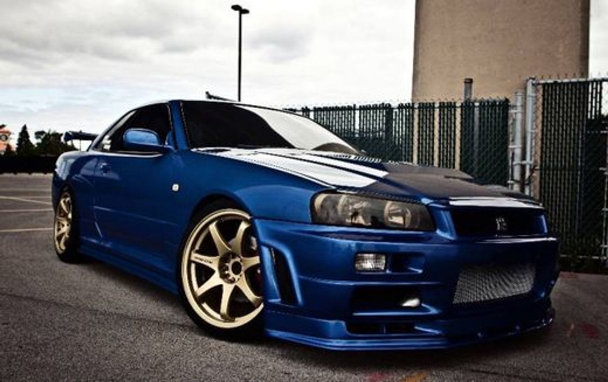 Fashion Nissan Skyline