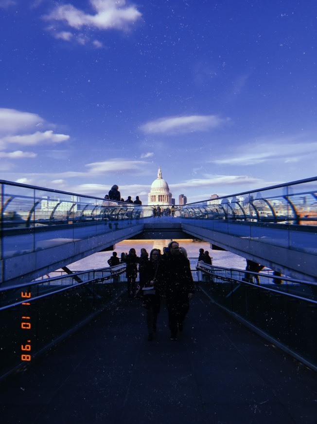 Lugar Millennium Bridge